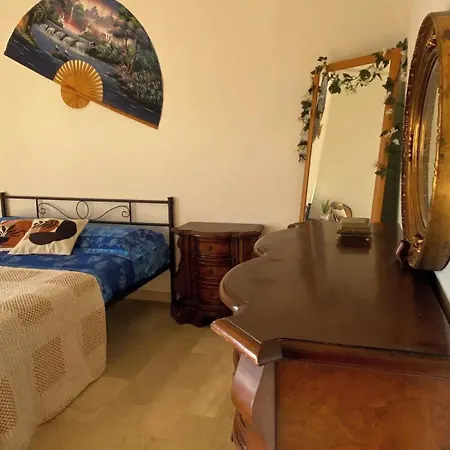 Piccolo Paradiso Vicino A Stazione E Apartmán Villa San Giovanni