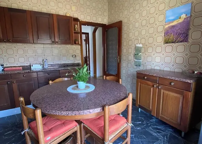 Piccolo Paradiso Vicino A Stazione E *