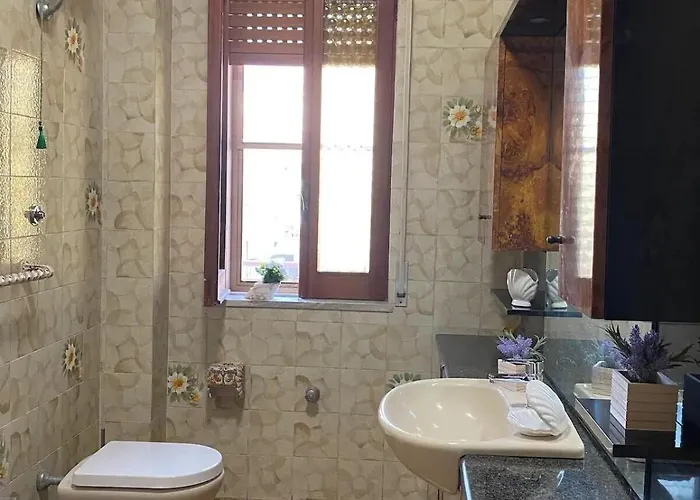 Piccolo Paradiso Vicino A Stazione E Apartman *