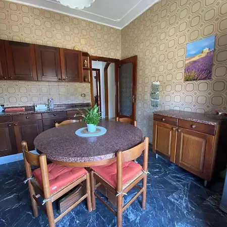 Piccolo Paradiso Vicino A Stazione E *