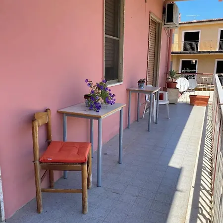 Piccolo Paradiso Vicino A Stazione E Apartment