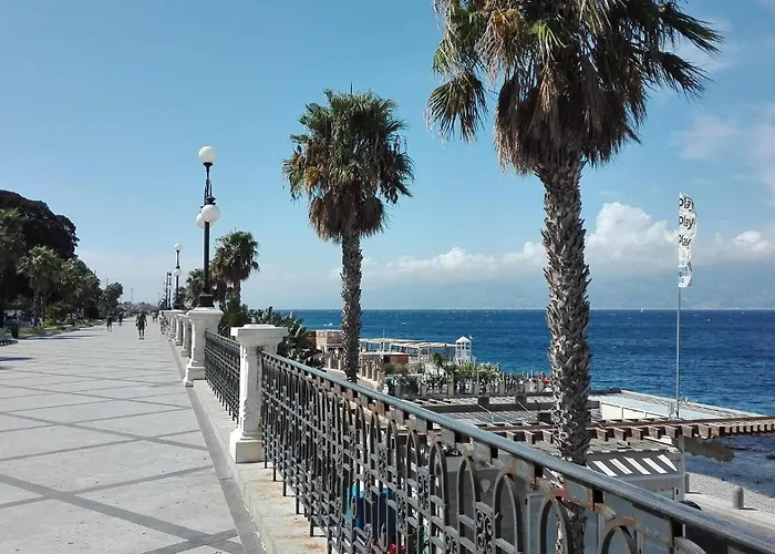 Apartamento Piccolo Paradiso Vicino A Stazione E Villa San Giovanni